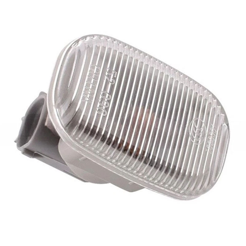 Suitable for 2001-2005 Corolla COROLLA EX turn signal light 8173002023 8173002022