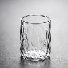 ハンマーガラス樹皮ストレートカップウイスキービールカップ高ホウケイ酸ガラスジュース飲料カップ単層カップ卸売り