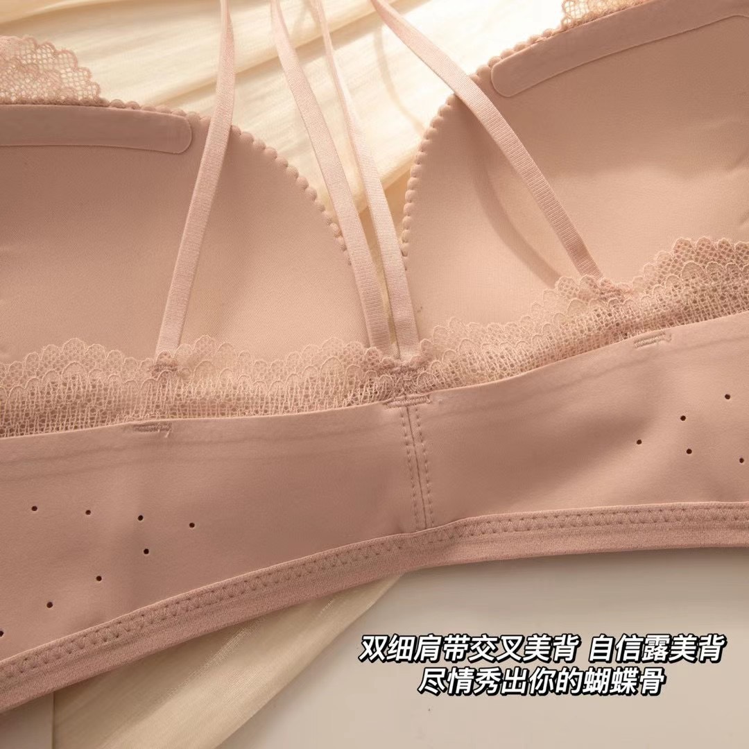 Popular frente hebilla belleza espalda brillante inalámbrico simple brillante sujetador pequeño pecho de las mujeres empuja hacia arriba traje de ropa interior de las mujeres