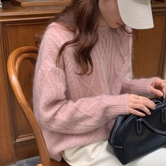 ミルクfufuのピンクの麻花セーター女性秋冬の小柄な怠惰な風冬のゆったりとしたアライグマのベルベットのニットウェア