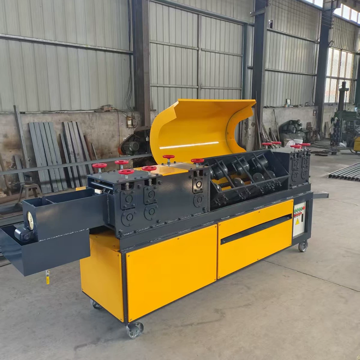 Универсальная машина для правки, удаления ржавчины и покраски гиперболических стальных труб, машина для правки рамных труб, машина для удаления ржавчины и покраски круглых труб