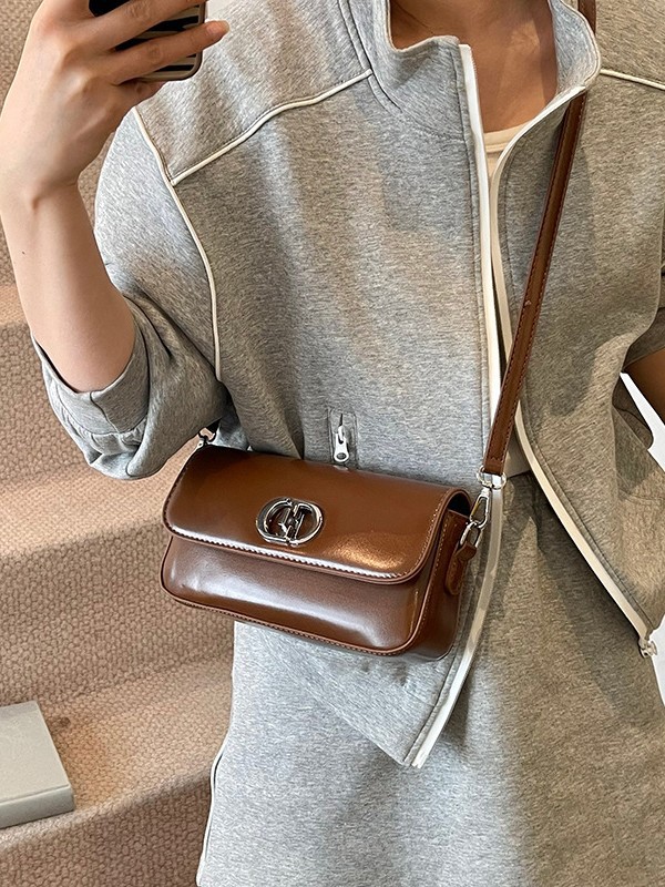 Bolsos para mujer nuevo estilo coreano de alta calidad bolsa cuadrada pequeña 2025 moda moda trabajo casual bolso de mensajero de un solo hombro