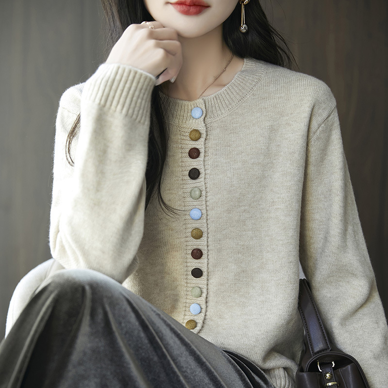 彩色扣子毛衣女2025秋冬新款小香风显瘦柔软长袖上衣针织开衫批发|undefined