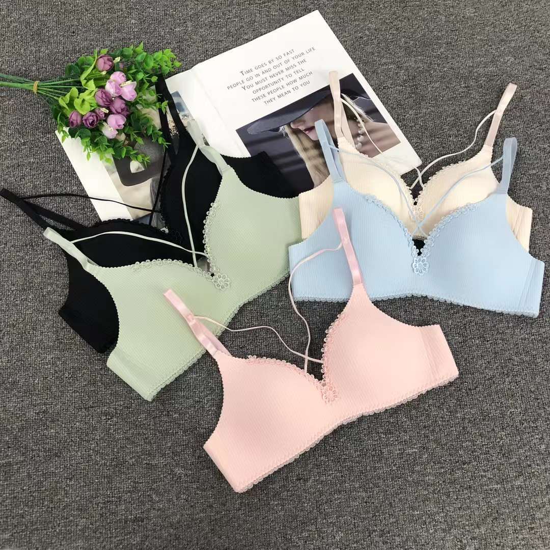 Nueva celebridad en línea chica en vivo empuja hacia arriba la ropa interior sin costuras empuja hacia arriba el sujetador