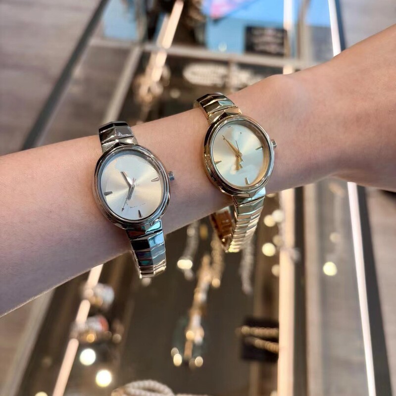 Popular Model Empress Ice Blue Snake Year Limited Edition Watch New Snake Bone Metal Quartz Saturn Small Gold Watch Women's Watch Wholesale