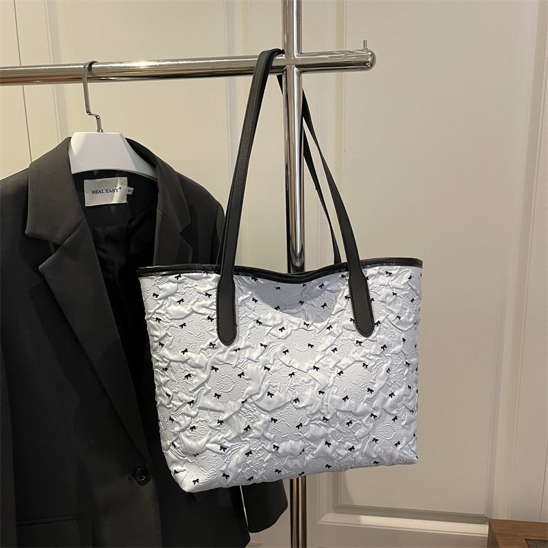 Borsa a tracolla versatile alla moda da donna, stile coreano all'ingrosso, con fiocco, modello invernale 2025, color-block_voghion.com