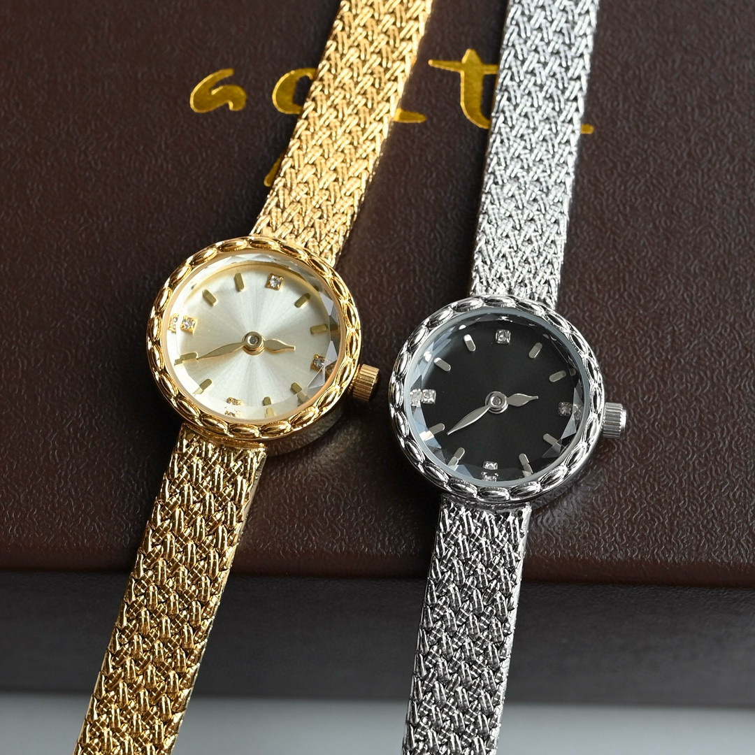 Agete Same Style Second-Hand Watch Mini Elegant Square Wheat Ear Watch Square with Diamonds Retro Fashion Classic