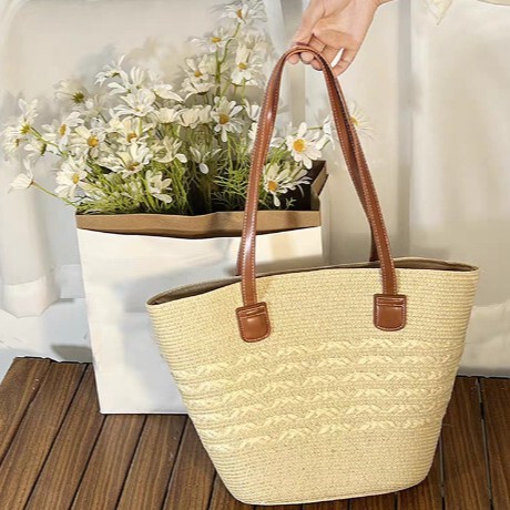 Handmade Straw Bag for Women 2025 New Large Capacity Elegant Woven Handheld Shoulder Bag Underarm Bag Beach Bag