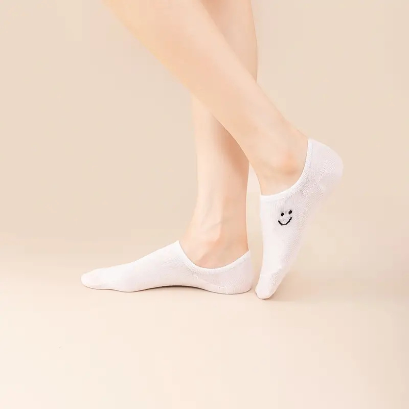 1 Set Casual Unisex Smiley Face Solid Color Polyester Cotton Polyester Ankle Socks display picture 12