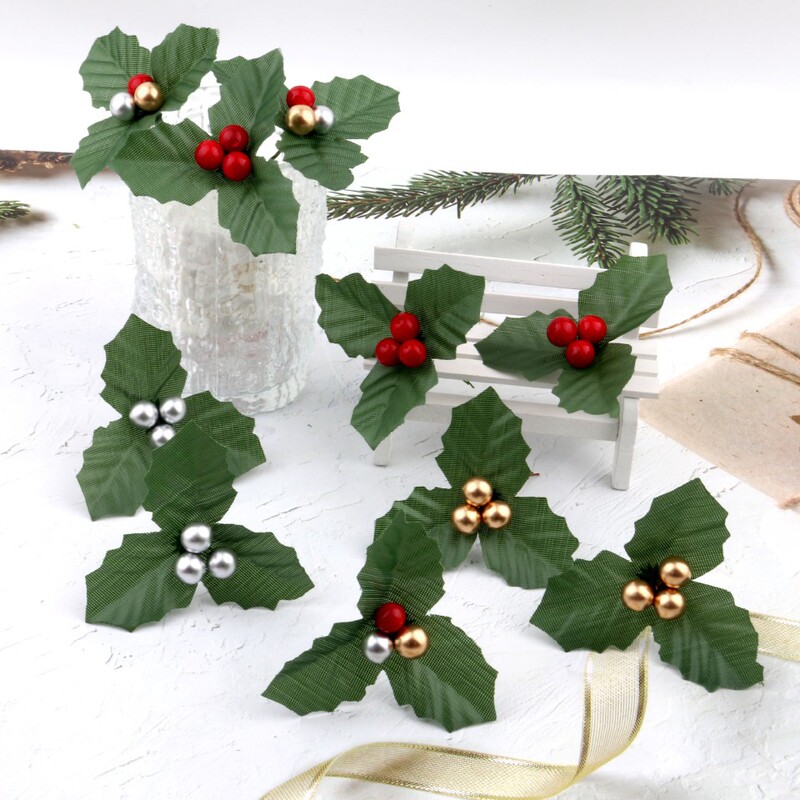 Cross-border direct supply decoration bouquet Christmas cuttings red fruit triangular leaf branches Harry leaf DIY mini Christmas decorations Cross-border direct supply decoration bouquet Christmas cuttings red fruit triangular leaf branches Harry leaf DIY mini Christmas decorations