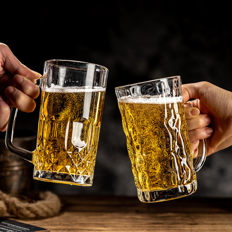 Taza de cerveza comercial Taza de cerveza de vidrio de 500ml con asa Taza de bar de gran capacidad Cojarra de vino casera creativa Logotipo