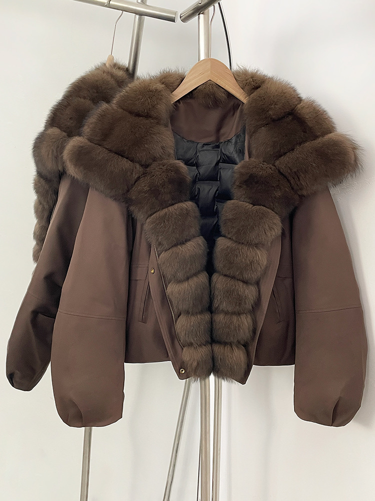 Qadın qış paltosu - ağ ördək tükü parka, böyük tülkü yaxalı