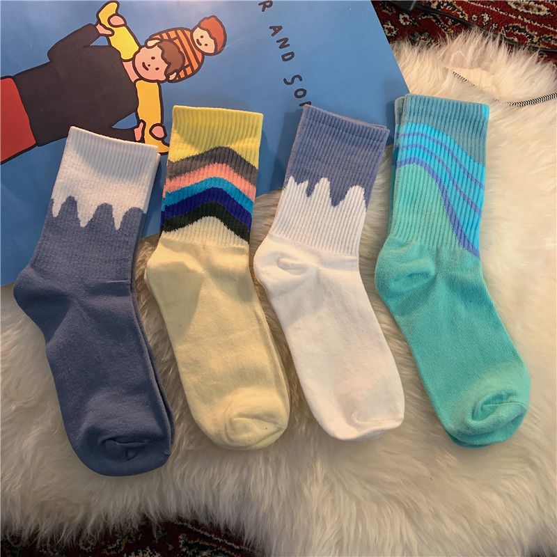 4 pairs of ~ 2021 fashion brand new contrast color socks for men and women bf wind couples Street casual sports stockings