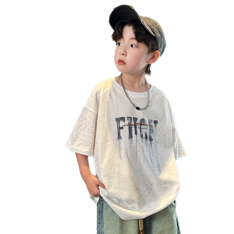 T-shirt da ragazzo bianco con scritta a maniche corte in cotone_voghion.com
