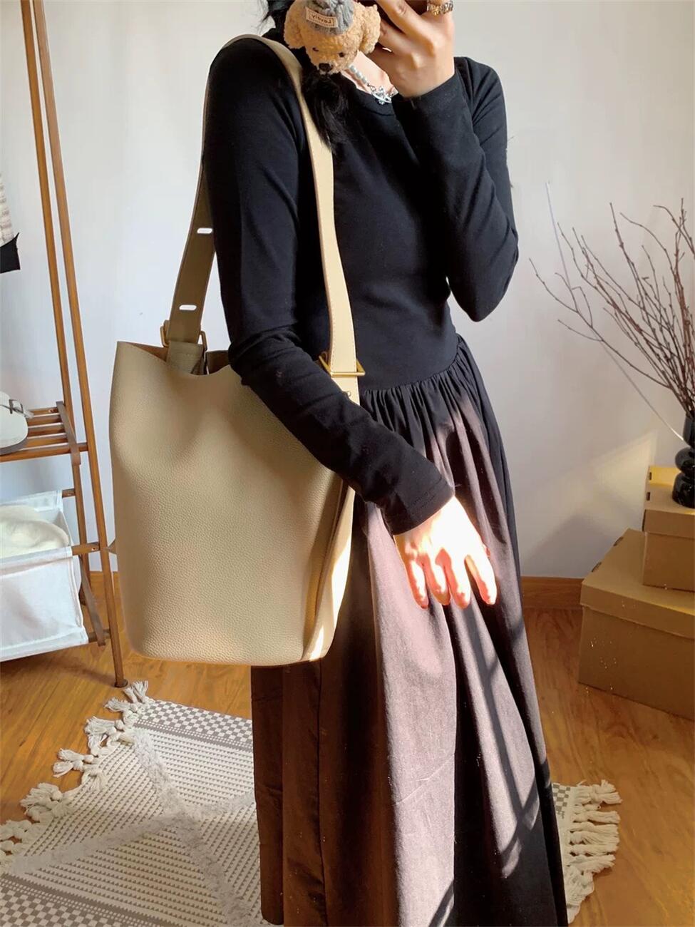 柜价998~！牛皮大容量托特包原单撤柜女包通勤单肩斜跨水桶包