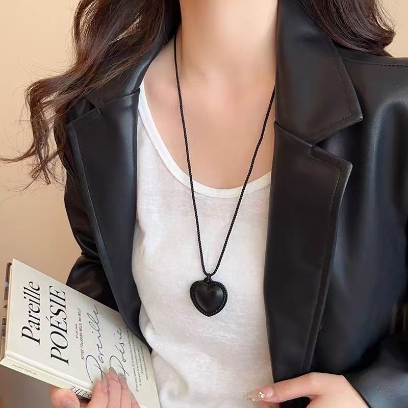 Otoño y invierno minimalistas collares colgante de goteo de Feng Shui mujeres chaqueta larga suéter cadena casual accesorios de lujo ligero