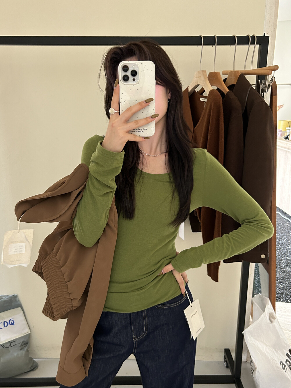 Liquidación sin devolución, té verde limón, camiseta delgada de manga larga de estilo coreano, diseño delgado y delgado, blusa de fondo ligeramente transparente image 6