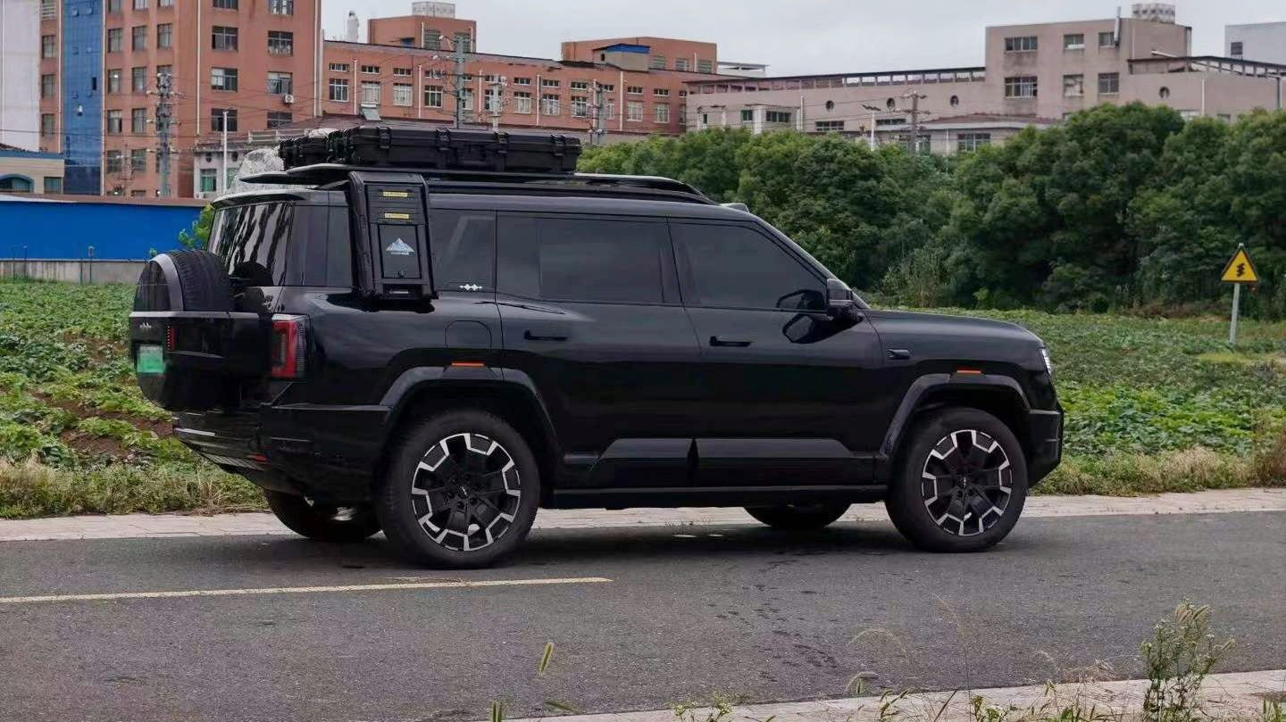 Equation Leopard 8 Roof Rack, Roof Box, Climbing Ladder, Original Outdoor Off-Road Vehicle Modified Roof Platform