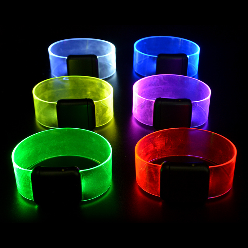 Pulseras LED personalizadas con control por puntos para festivales de música y conciertos, pulseras de animación con control remoto DMX, personalizadas con tu propio diseño.