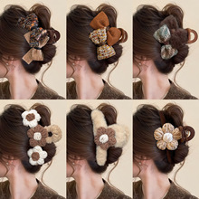 秋冬蝴蝶结毛绒抓夹女款2025新款感鲨鱼夹后脑勺盘发发夹发饰