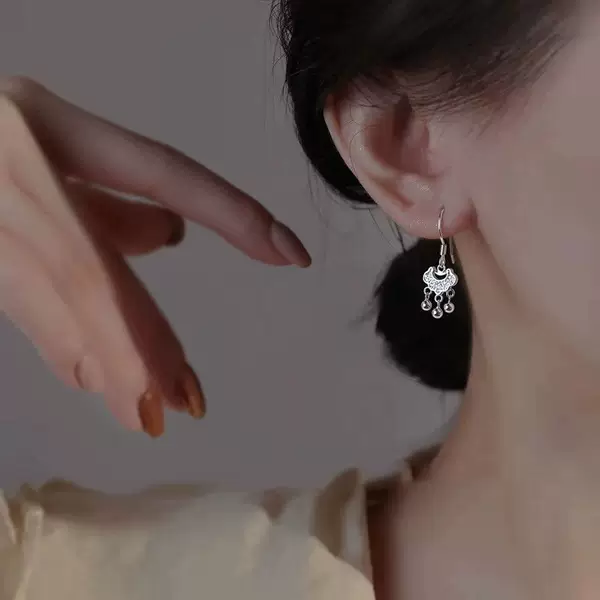 Long Life Lock Earrings Women's Retro Ethnic Style Earrings with Diamond Zircon Ear Hook New High-grade Western Style Thin Face Earrings