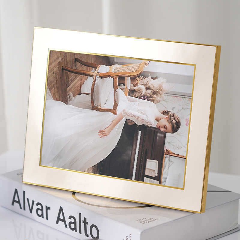 Light Luxury Aluminum Alloy Wedding Photo Frame Table High-End Couple Photo Printing Plus Photo Frame Photo Wedding Photo