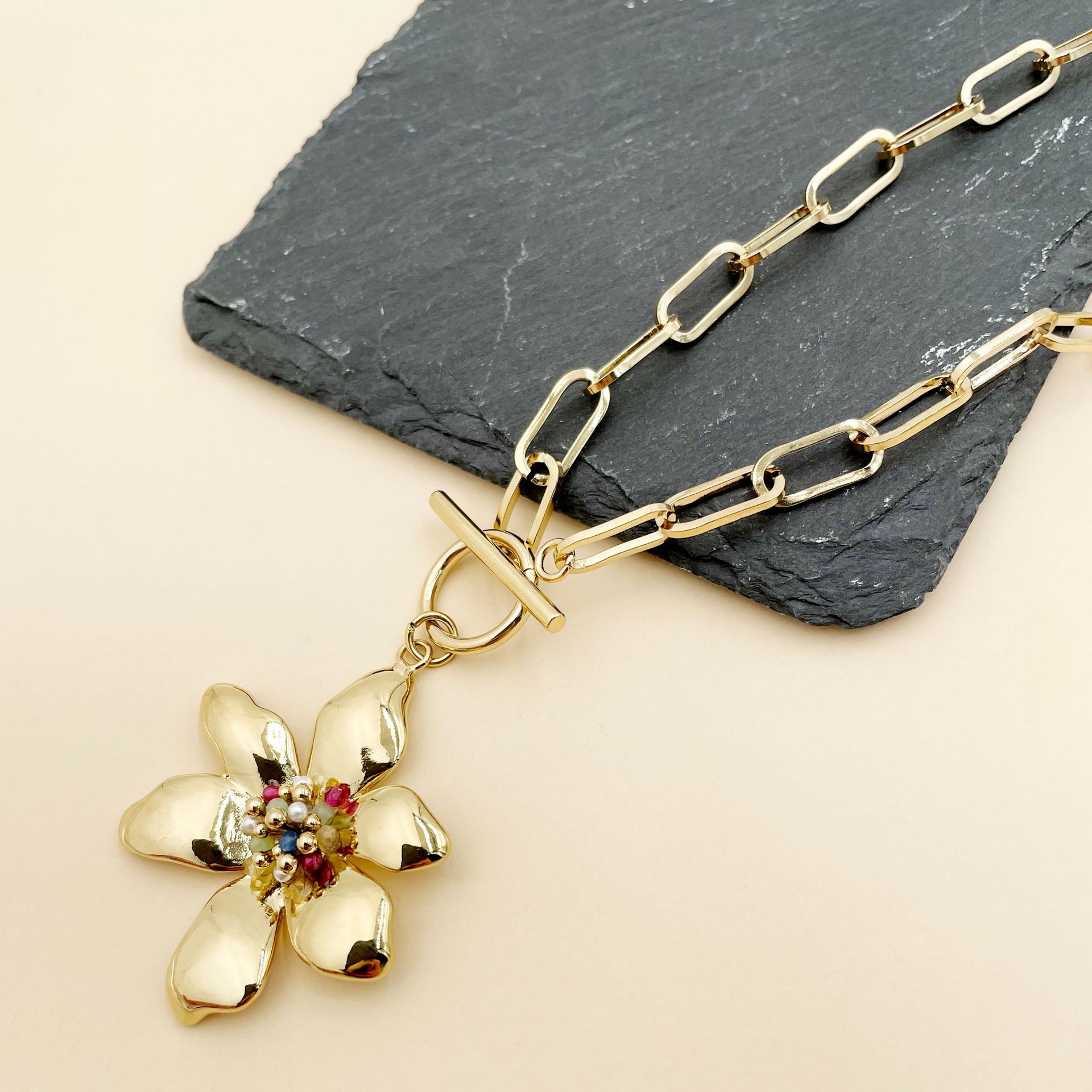 26g Weight Vacuum Plating Gold Plating Process Wholesale Jewelry Fashion Flower 304 Stainless Steel Crystal Beads Gold Plated Plating Stainless Steel Necklaces