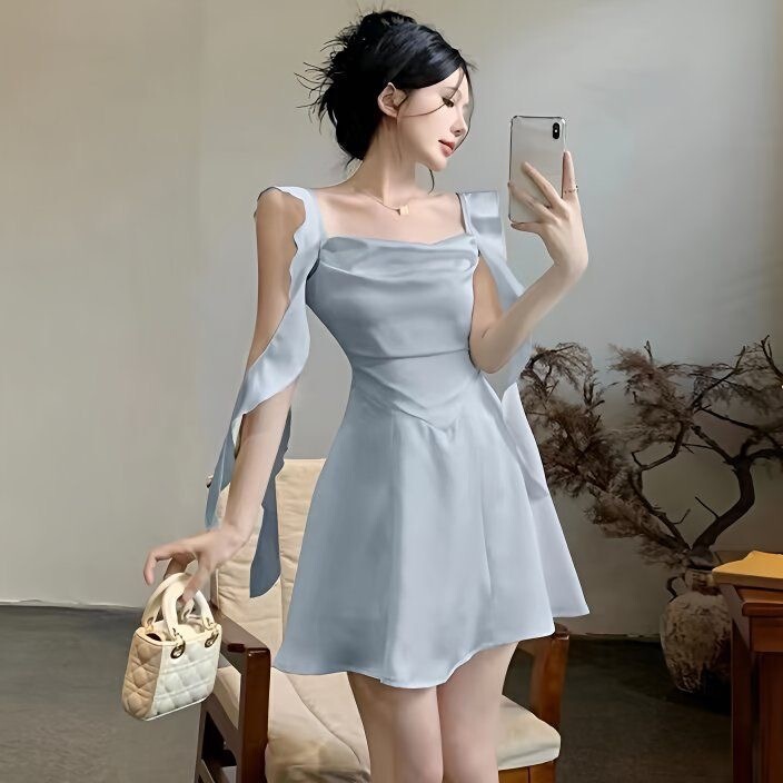 ホットガールショートスカートスクエアカラーサテンウエストドレス女性の夏のデザインフレンチサスペンダースカート妖精リボンスカート|undefined