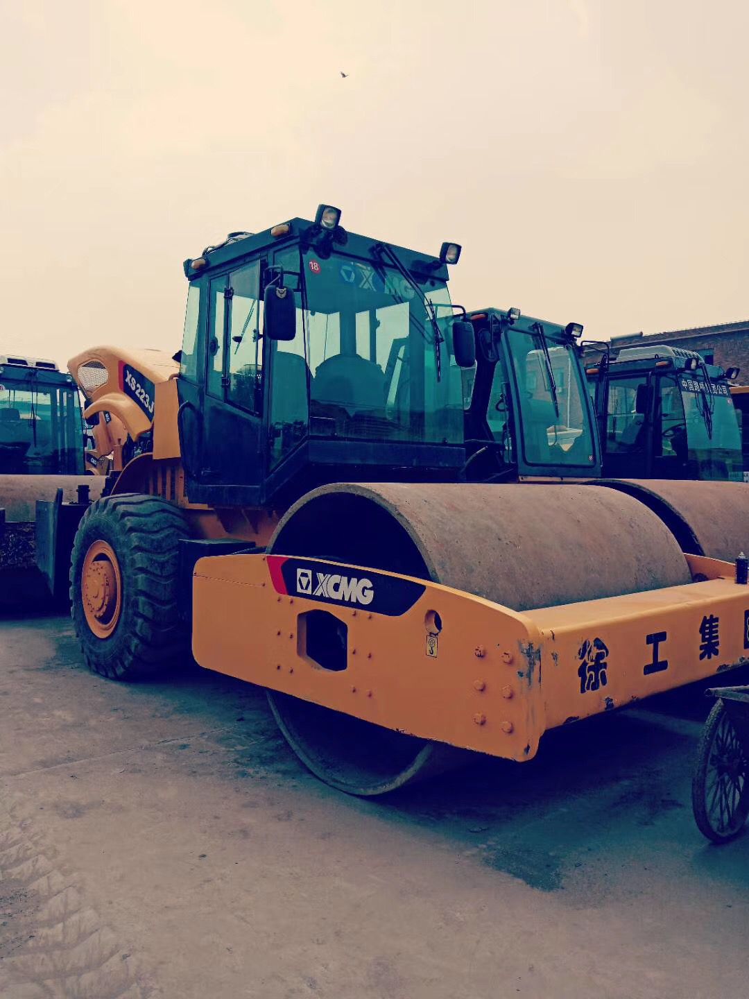 二手徐工223J 压路机出售