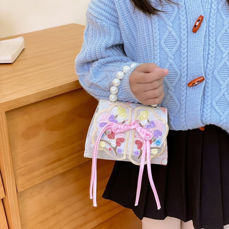 Niñas dulces perlas de aire extranjero bolsas de accesorios portátiles de estilo antiguo con bolsas de ropa de estilo chino niñas lindas bolsas de lápiz labial un hombro