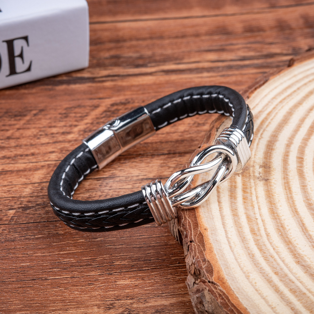 Pu Leather, Alloy Material Casual Simple Style Knot Pu Leather Alloy Men's Bracelets Men Cord & Leather Bracelets