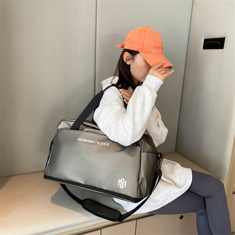 대용량 체육관 가방 도매 건조하고 젖은 분리 된 스포츠 요가 가방 짧은 거리 여행 독립 신발 창고 여행 가방