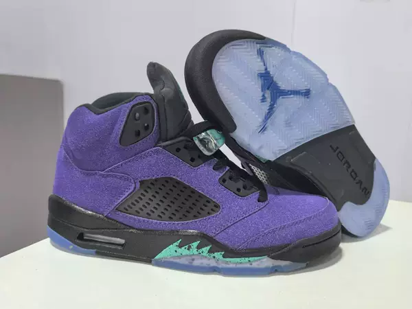 AJ5-Reverse Grape