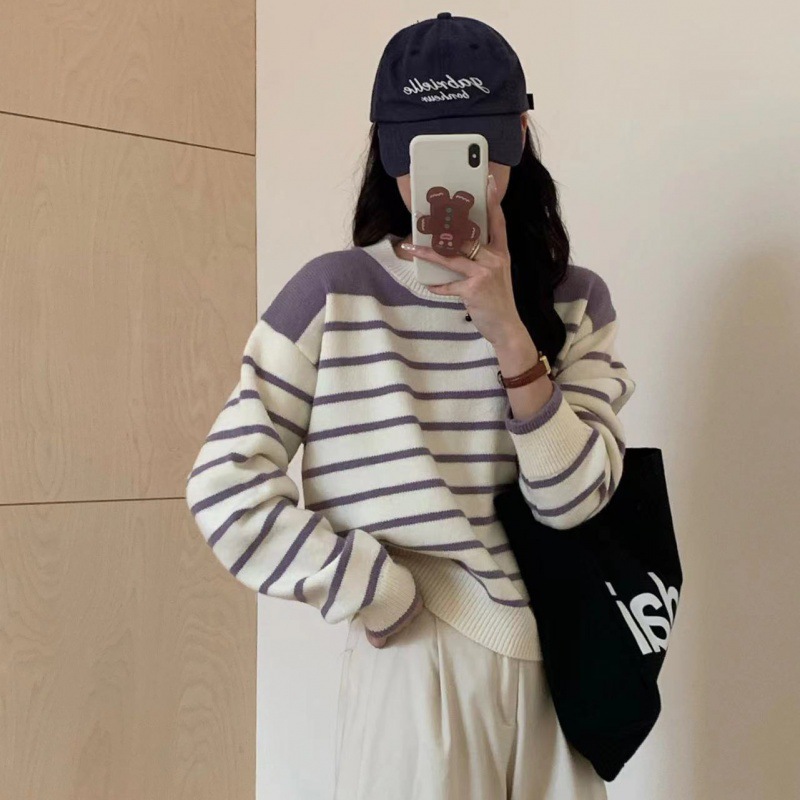Otoño e Invierno a rayas ropa de abrigo suéter de las mujeres de diseño sentido nicho flojo perezoso estilo universitario edad-reducción espalda dividida suéter