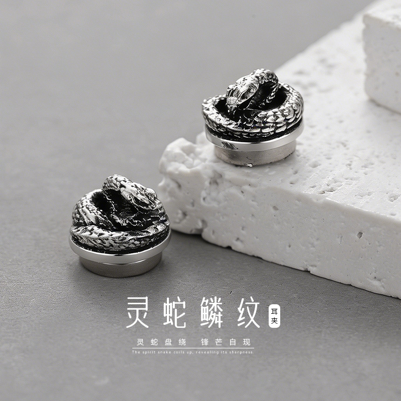 Original Snake Ear Clip for Men, Personalized and High-End, Non-Pierced Ear Bone Clip, Fashionable Retro Vintage Snake-Shaped Magnetic Earrings