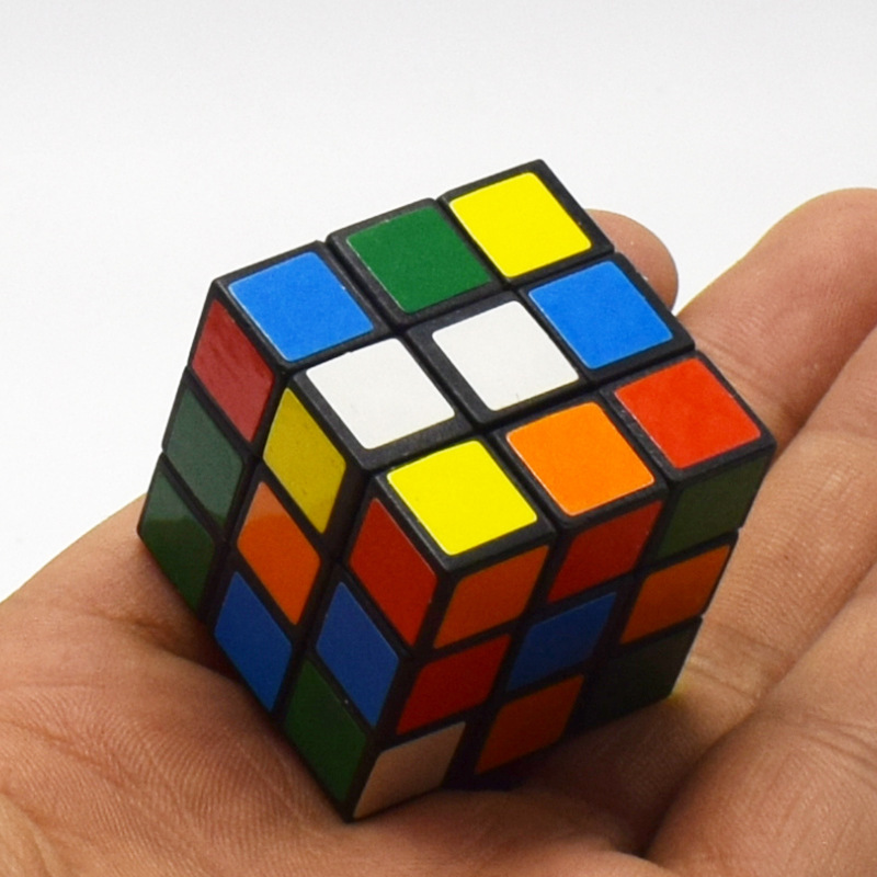 Mini Cubo de Rubik (enviado al azar)