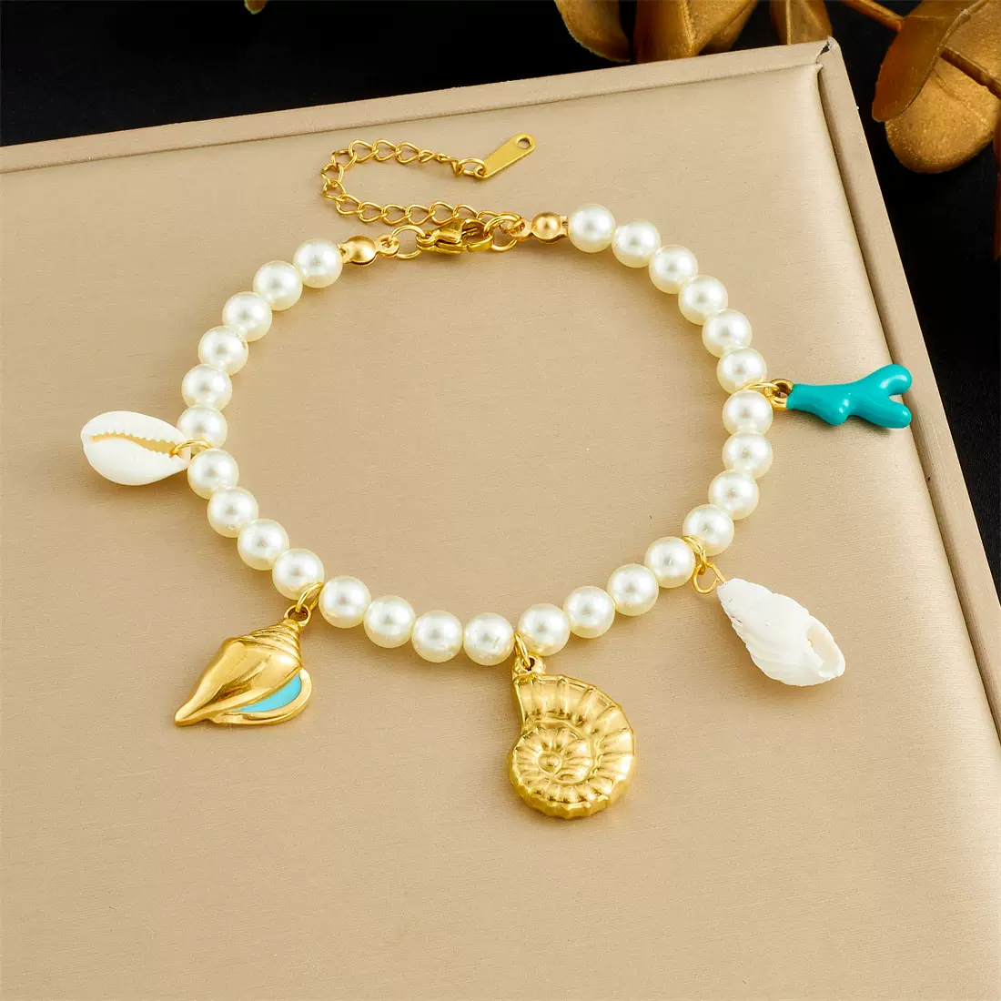 跨境时尚气质百搭珍珠手串镀金海螺滴油珊瑚吊坠配件饰品手链