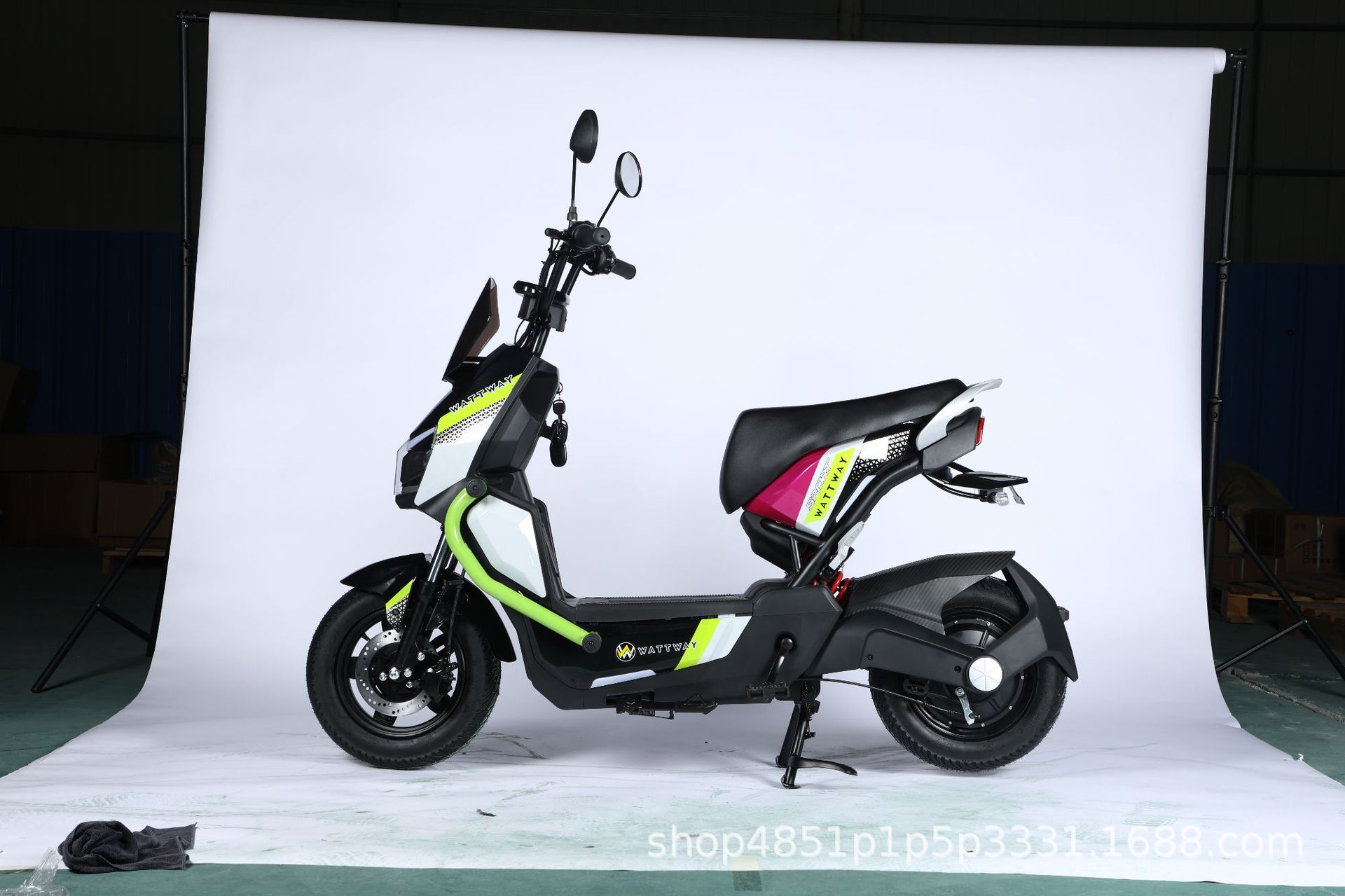New Foreign Trade Model: Wolf Warrior Electric Motorcycle, Adult Two-Seater Electric Scooter, Exclusively for Export, Factory Wholesale