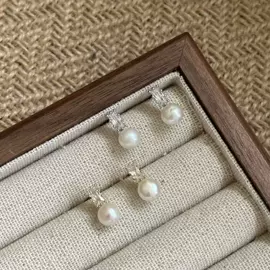 耳钉;耳环;耳坠