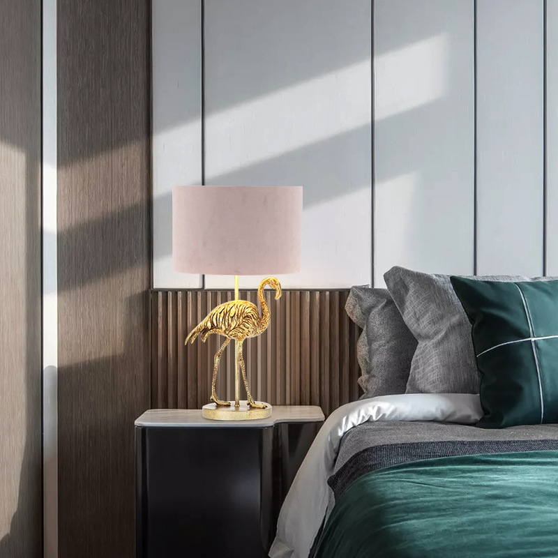 Nordic Flamingo Table Lamp Designer Villa Large Living Room Bedroom Retro American Master Bedroom Animal Decorative Bedside Lamp