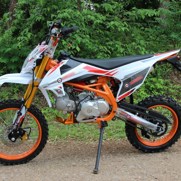 125cc motorcycle, off-road mountain bike, mid-to-high level racing bike, track racing, two-wheeled racing, fuel-powered, for adults