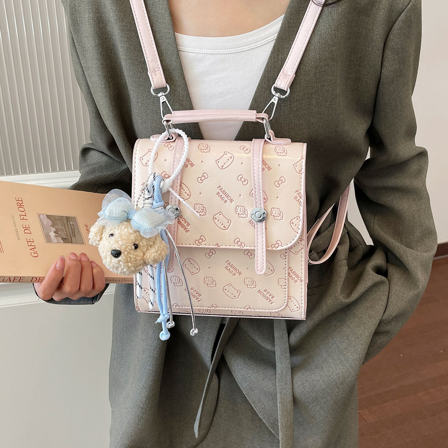 Estudiantes de nicho relieve de moda de viaje lindo mochila de mujer verano nueva clase popular de mujer 2026 mochila