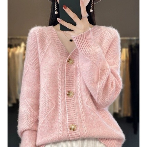  Autumn/Winter New V-neck Cashmere Cardigan for Women, Long Sleeve, Diamond Pattern, Loose and Lazy Wool Knit Sweater Outerwear