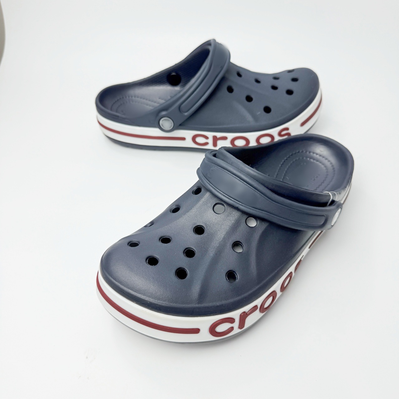 Dabeiya [dark blue and dark red]