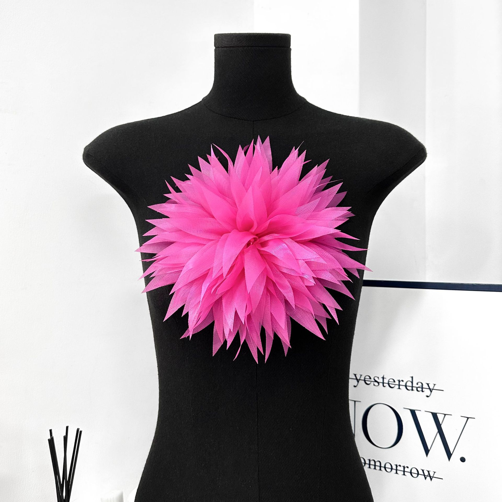 Tela de tul de malla multicolor de verano con diseño floral, versátil para moda, bricolaje, ropa, trajes de baño y decoración de tirantes image 7