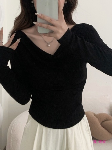 Women's Slip Sleeveless Long-Sleeve Top with Exquisite Autumn Style, Slimming Base Layer for Sweet and Spicy One-Shoulder Top