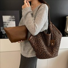 跨境复古磨砂大容量通勤托特包女士单肩包2025新款休闲子母水桶包