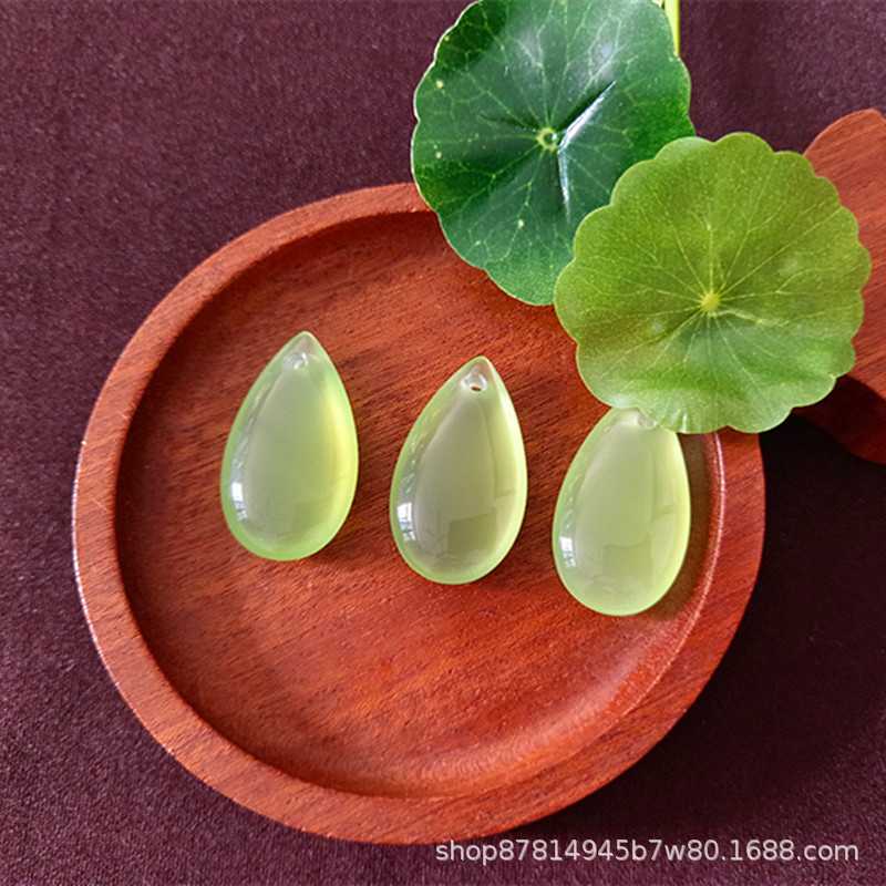 그린컬러 칼세도니 워터드롭 네이키드 펜던트 (31*18mm)