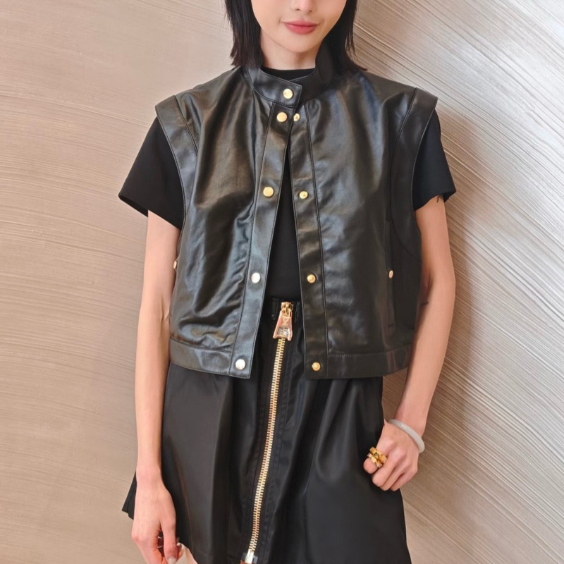 26 New Styles of Solid Color Metal Buckle Vest Jackets with a Formal and High-End Feel, Highlighting Comfort, Free of Defects, Free Delivery 26 New Styles of Solid Color Metal Buckle Vest Jackets with a Formal and High-End Feel, Highlighting Comfort, Free of Defects, Free Delivery