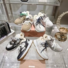 高版25秋冬款miu真皮复古厚底羊毛里擦色做旧双色系带毛毛运动鞋
